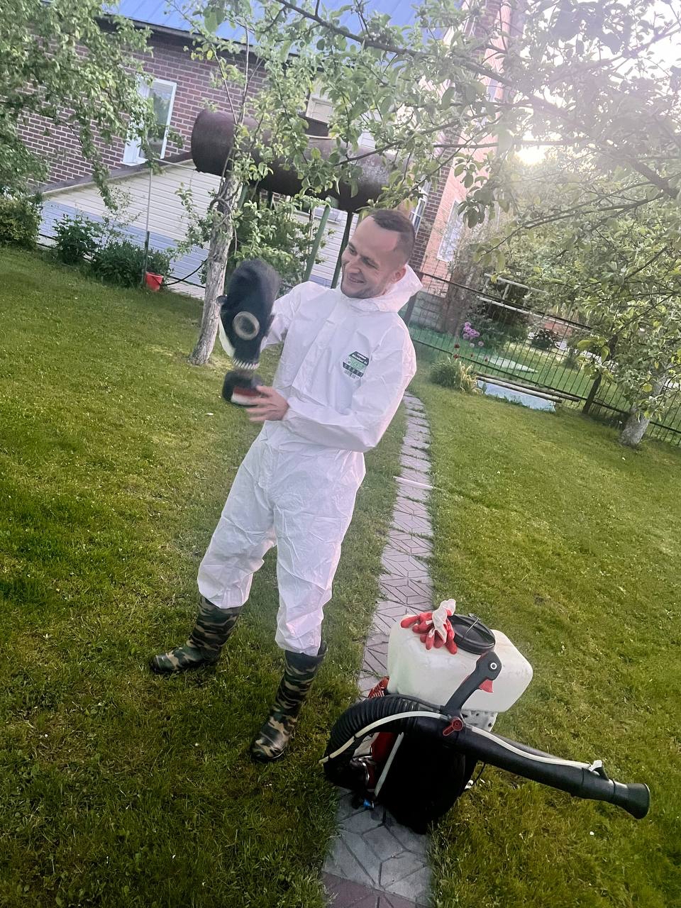 Специалист DezUslugi12